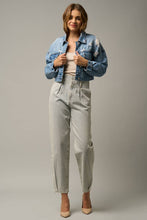 Load image into Gallery viewer, High Rise Balloon Jeans

