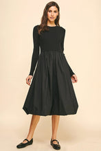 Load image into Gallery viewer, Black Contrast Balloon Midi Dress
