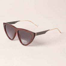 Load image into Gallery viewer, Retro Triangle Shape Cat Eye Sunglasses
