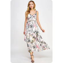 Load image into Gallery viewer, Piping Detail Sleeveless Maxi Dress
