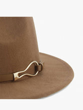 Load image into Gallery viewer, Fedora With Metal Buckle Band
