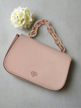 Load image into Gallery viewer, Resin Handle Blush Handbag
