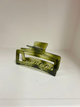 Load image into Gallery viewer, Colorful Lucite Hair Claw Clips
