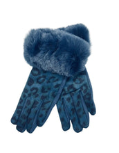 Load image into Gallery viewer, Faux Suede Leopard Print Gloves
