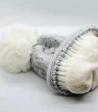 Load image into Gallery viewer, Black and White Winter Pom Pom Hat

