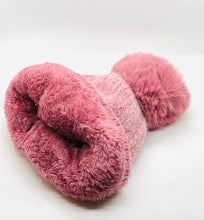 Load image into Gallery viewer, Mauve and White Winter Pom Pom Hat

