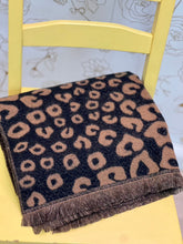 Load image into Gallery viewer, Leopard Print Super Soft Scarf

