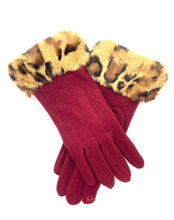 Load image into Gallery viewer, Faux Leopard Trim Gloves

