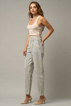 Load image into Gallery viewer, High Rise Balloon Jeans
