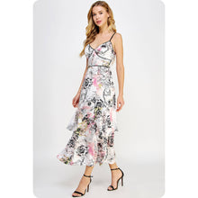 Load image into Gallery viewer, Piping Detail Sleeveless Maxi Dress

