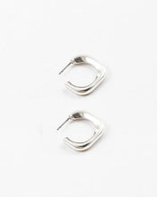 Load image into Gallery viewer, Shinny Small Square Hoop Earrings
