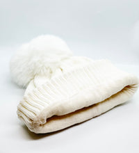 Load image into Gallery viewer, Cable-Knit Wool Blend Winter Pom Pom Hats
