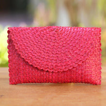 Load image into Gallery viewer, Pink Straw Clutch Purse
