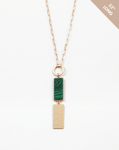 Load image into Gallery viewer, Green Pendant Necklace
