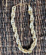 Load image into Gallery viewer, Resin Link Necklace
