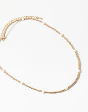 Load image into Gallery viewer, Gold and Pearl Chocker
