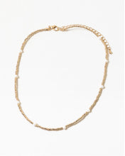 Load image into Gallery viewer, Gold and Pearl Chocker
